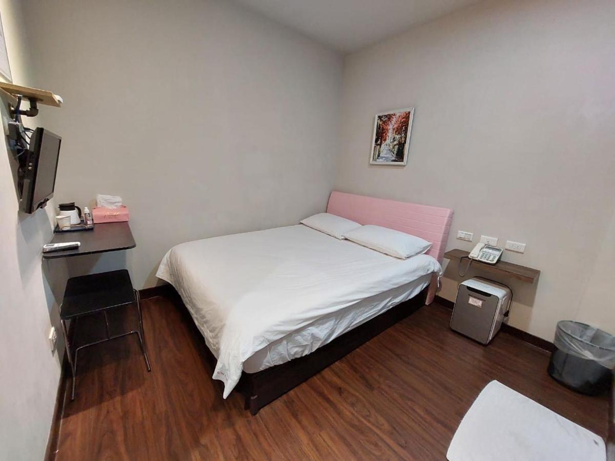 Swf淡水新五福旅館 Sinwufu Hotel Εξωτερικό φωτογραφία