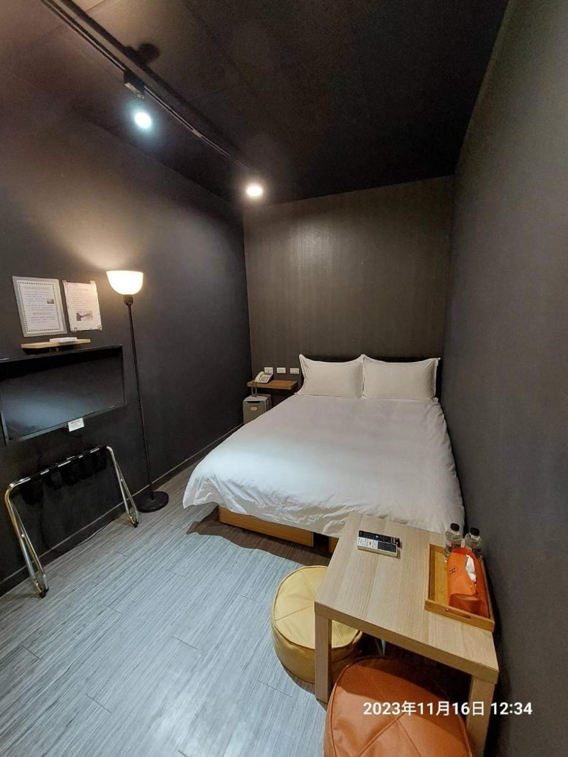 Swf淡水新五福旅館 Sinwufu Hotel Εξωτερικό φωτογραφία